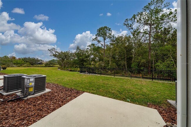 Building Photo - 2810 Raindrop Run St