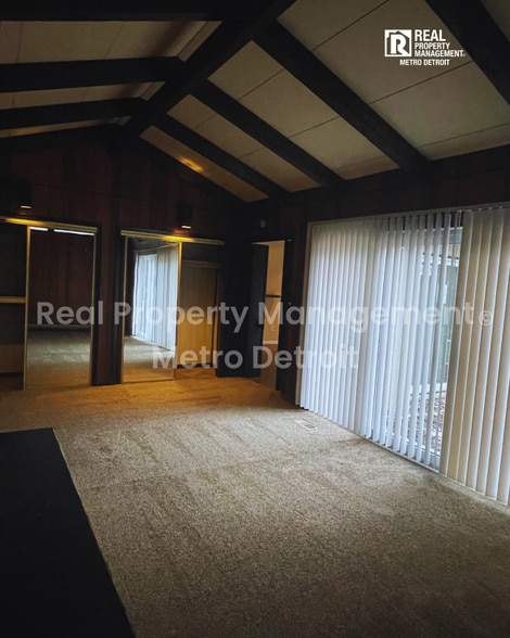 Building Photo - 29822 Rock Creek Dr