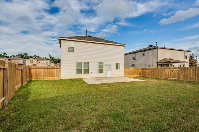 Building Photo - 10011 Sanders Rose Lane