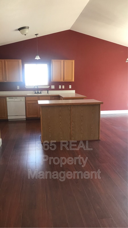 Building Photo - 3026 45th Ave