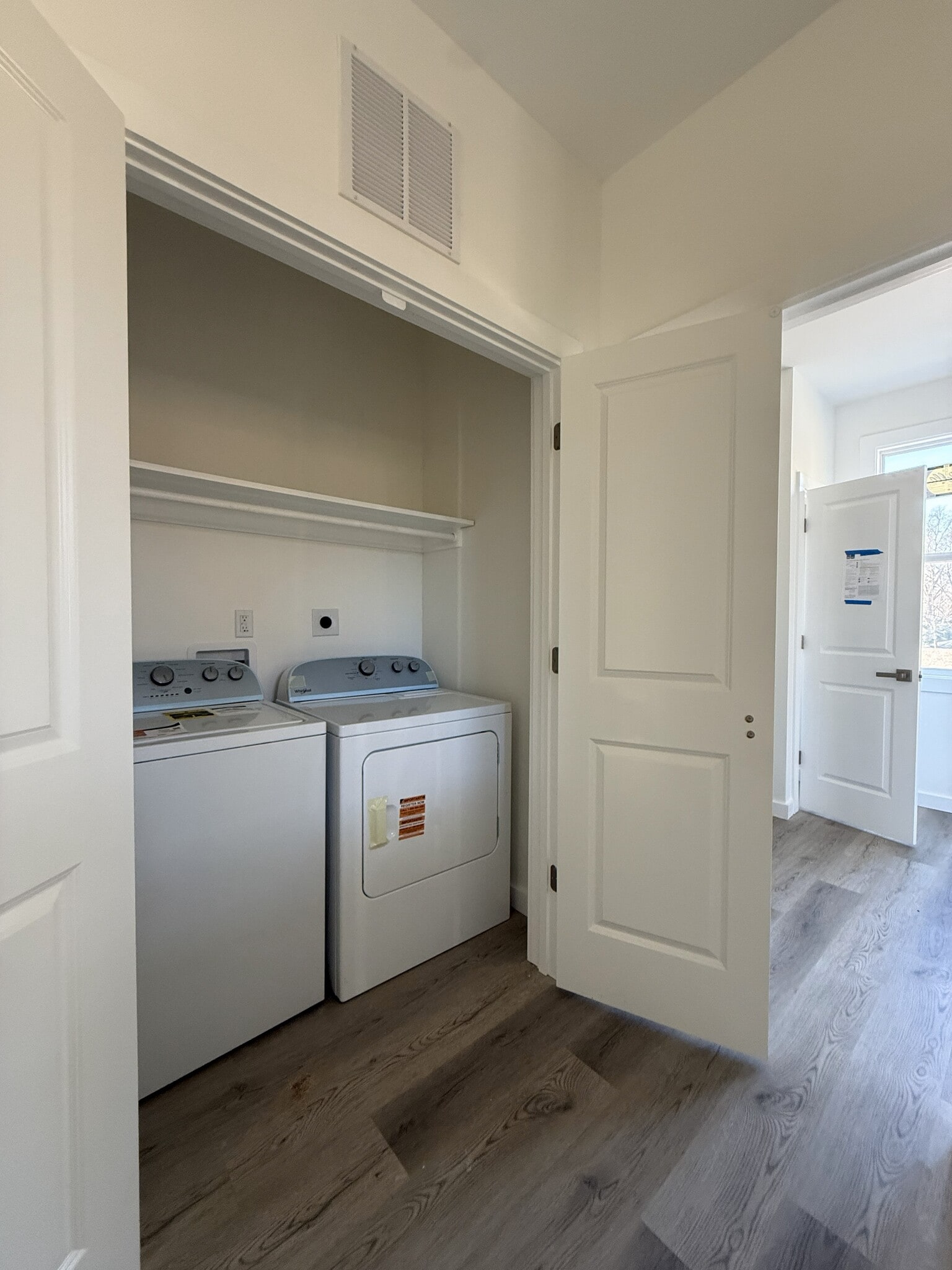 Building Photo - 631 Morreene Rd