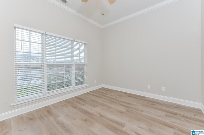 Building Photo - 1215 Riverford Dr