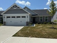 Building Photo - 2640 Stonebridge Dr