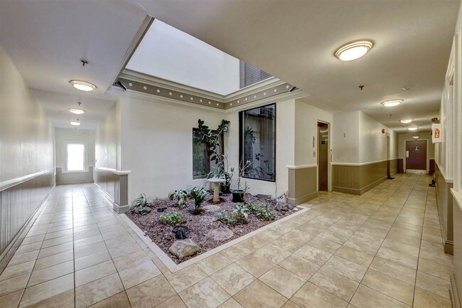 Building Photo - 200 Christopher Columbus Dr