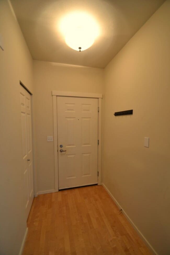 Building Photo - 3bd/2ba Bothell Condo