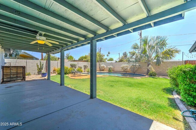 Building Photo - 4019 E Turney Ave