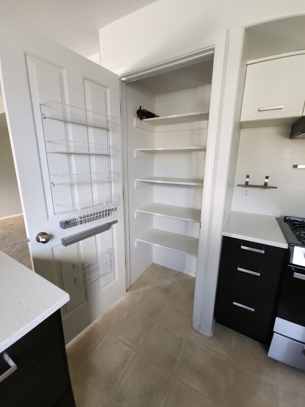 Building Photo - 209 Interlochen Ln