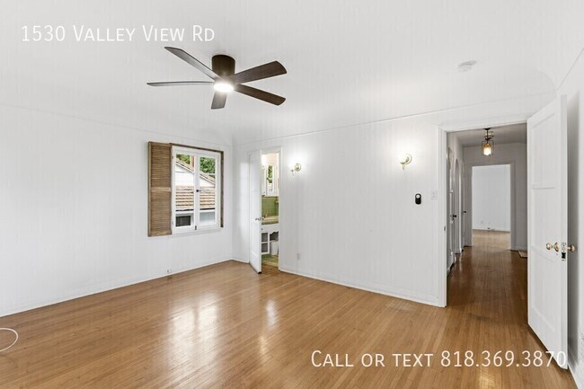 Building Photo - 1530 Valley View Rd