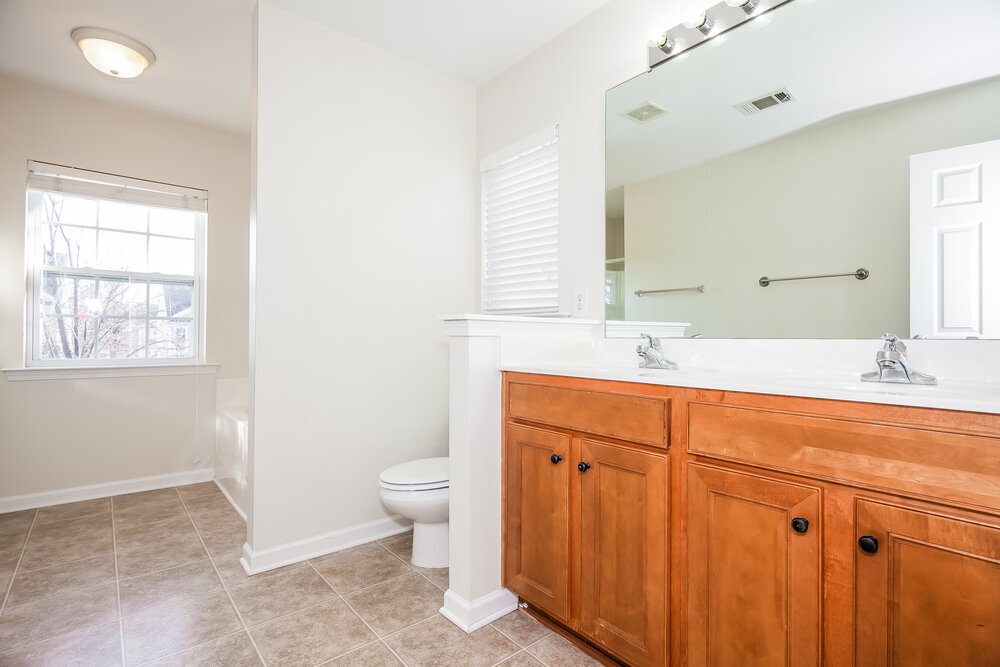 Building Photo - 9572 Turning Wheel Dr