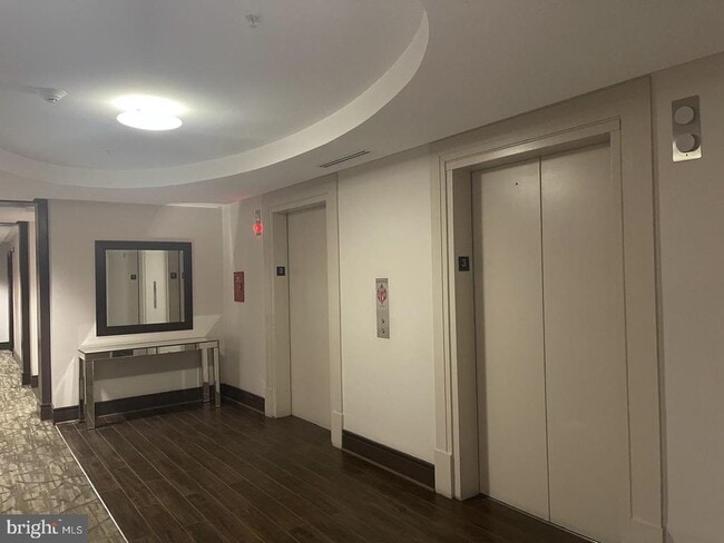 Building Photo - 3600 S Glebe Rd
