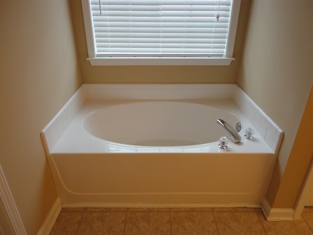 Building Photo - 622 Keeneland Ter