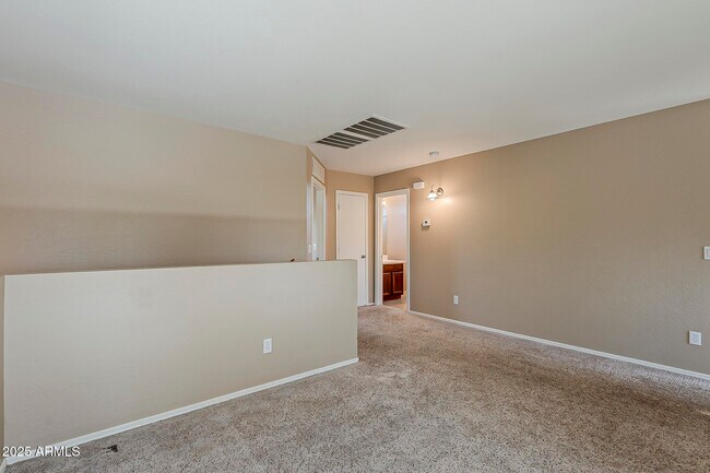 Building Photo - 5764 E Everhart Ln