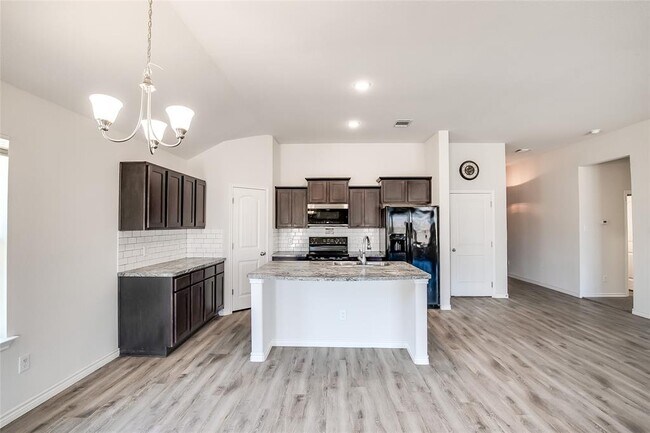 Building Photo - 6507 Catherine Dr