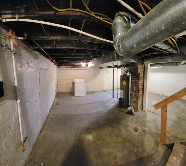 Building Photo - Nice 2 bedroom