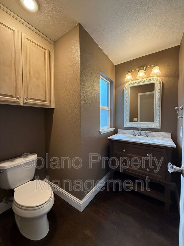Building Photo - 2833 Prestwick Ct