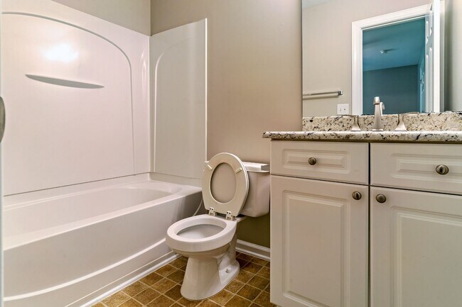 Building Photo - Move-In Ready End-Unit Townhome with Two Private Suites in the Heart of Rolesville!