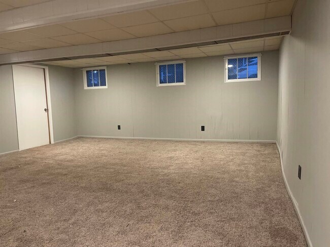 Building Photo - 195 MERSELIS Ave