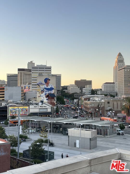 Building Photo - 100 S Alameda St