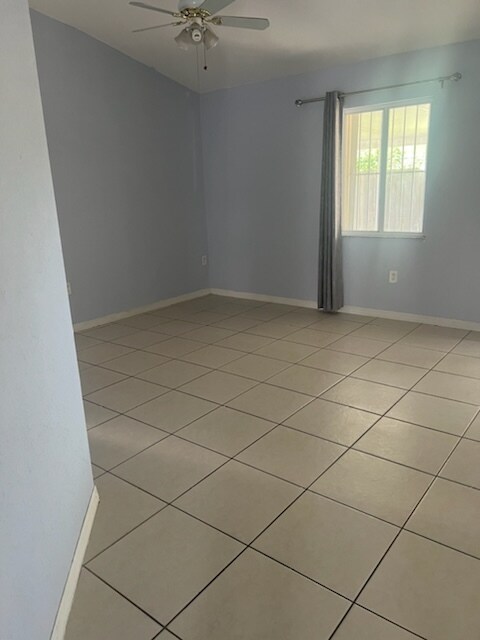 Building Photo - 3004 San Remo Cir