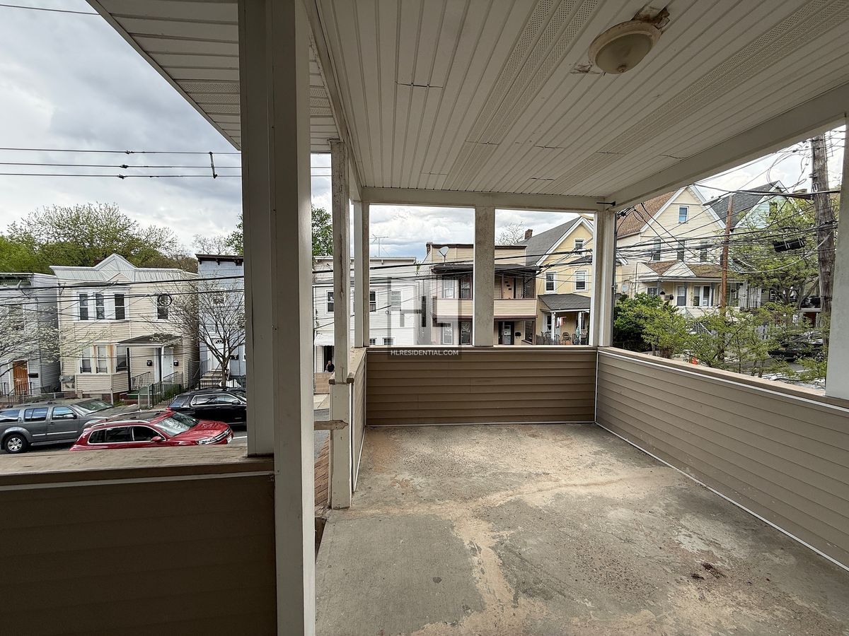Building Photo - BENZIGER AVENUE