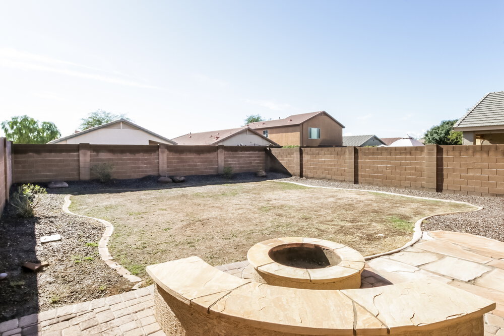 Building Photo - 1361 E Ryan Rd