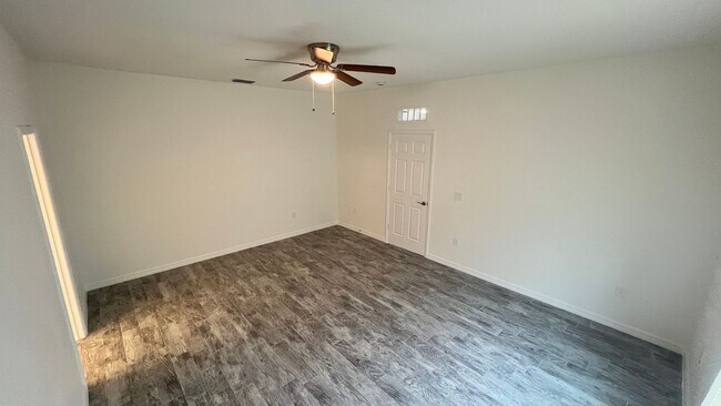 Building Photo - GORGEOUS Bedroom, 2 Bathroom Home in Palm Bay!!