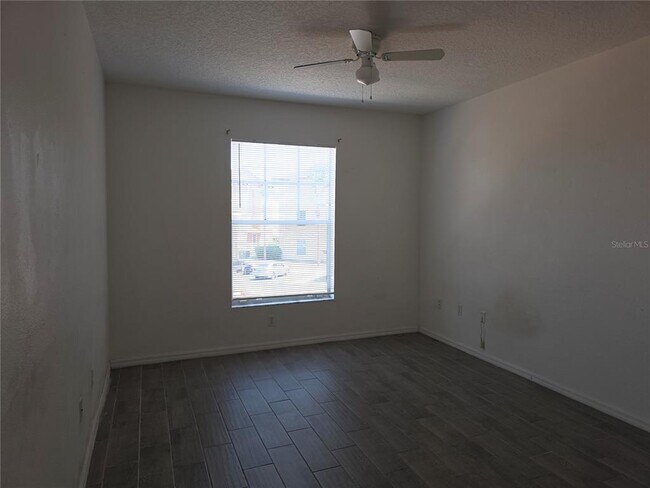 Building Photo - 5554 Metrowest Blvd