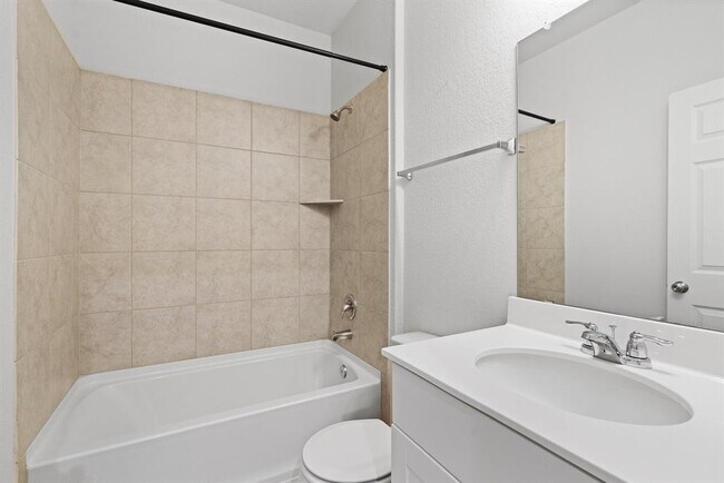 Building Photo - 408 Grace Lilly Dr