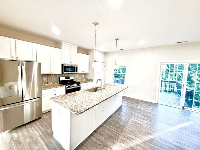 Building Photo - 234 Amber Acorn Ave