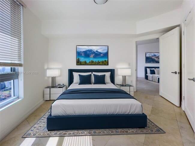 Building Photo - 350 S Miami Ave