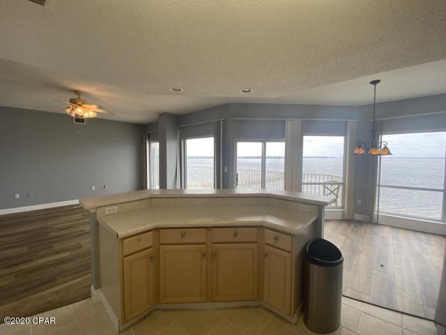 Building Photo - 1600 Marina Bay Dr