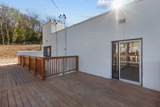 Building Photo - 164 Forsyth-Taneyville Rd