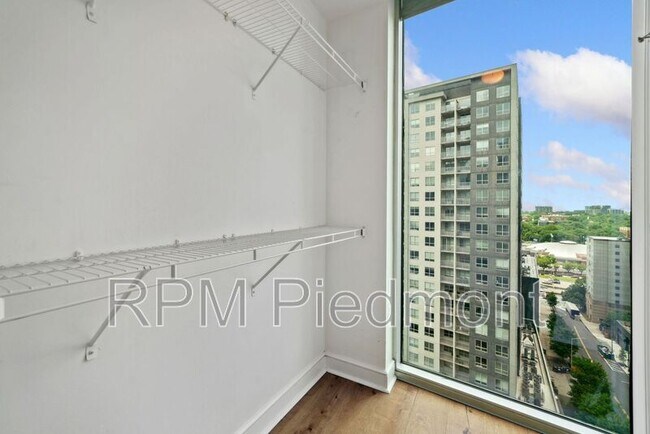 Building Photo - 44 Peachtree Pl NW