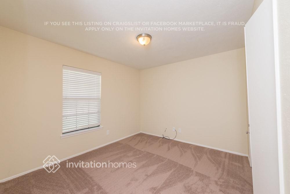 Building Photo - 540 Guadalupe Dr