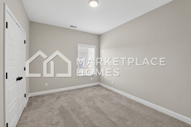 Building Photo - 5185 Watson Vw Dr