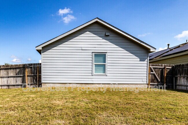 Building Photo - 13730 Bucket Way
