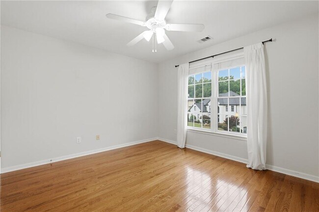 Building Photo - 3561 Carriage Glen Way