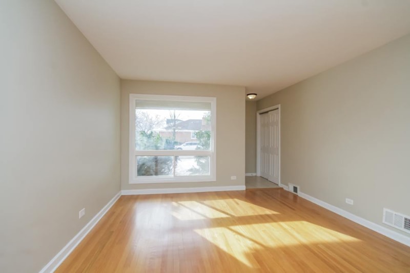 Building Photo - 5240 Lee St