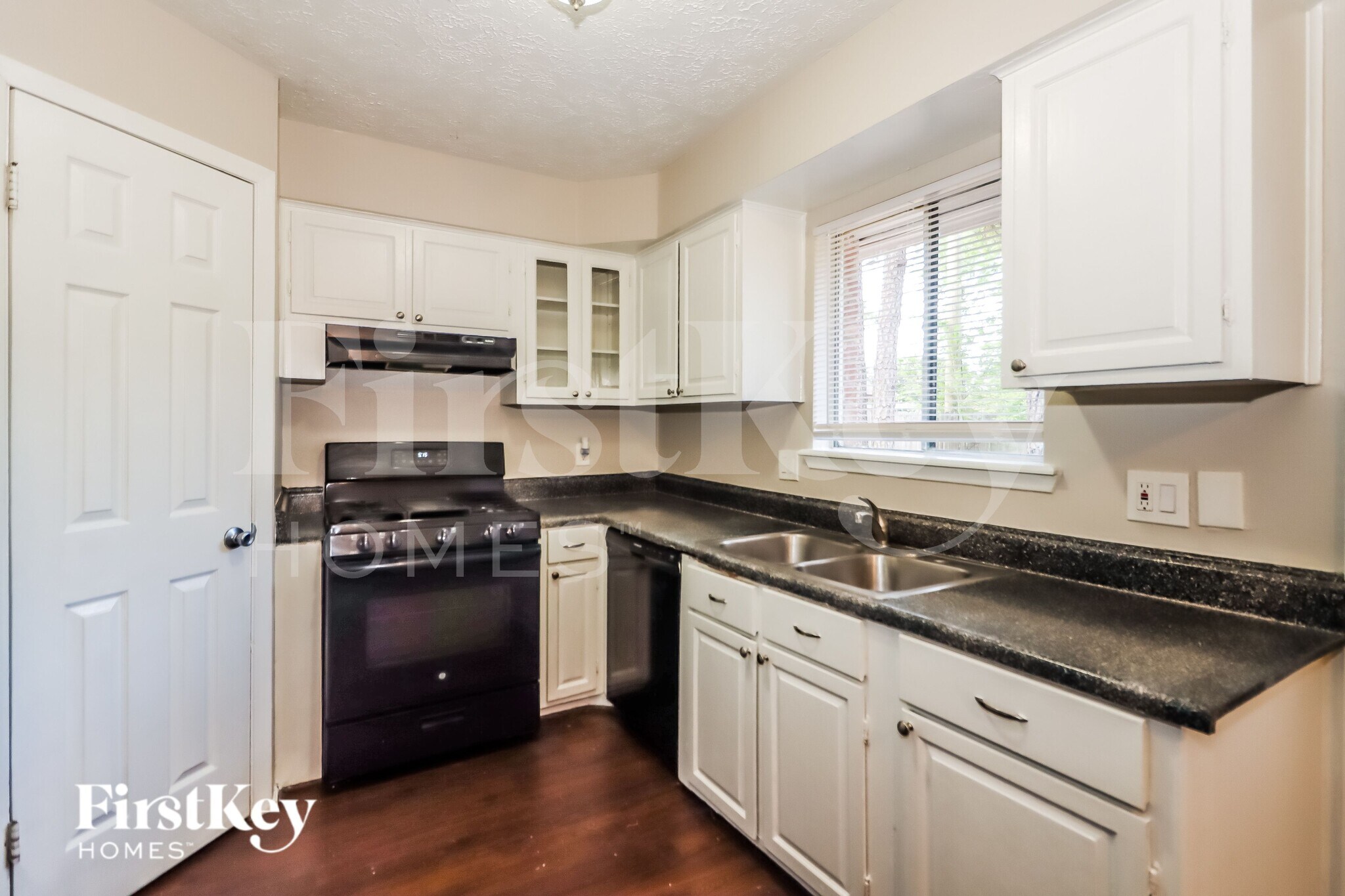 Building Photo - 17538 Bonnie Sean Dr