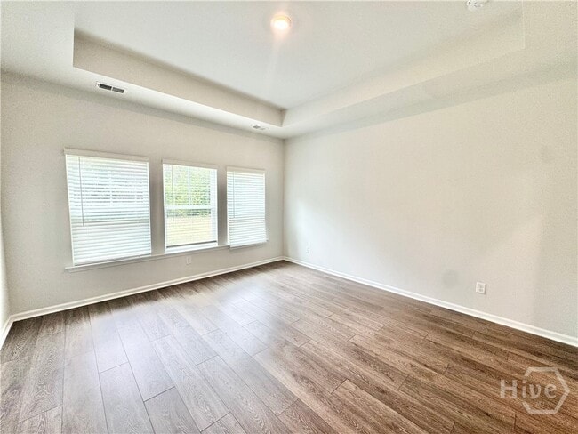 Building Photo - 245 Lillian St