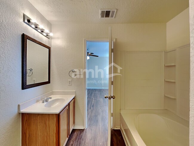 Building Photo - 3819 Torey Mesquite