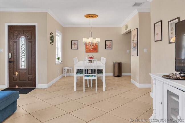 Building Photo - 3221 Seaward Dr