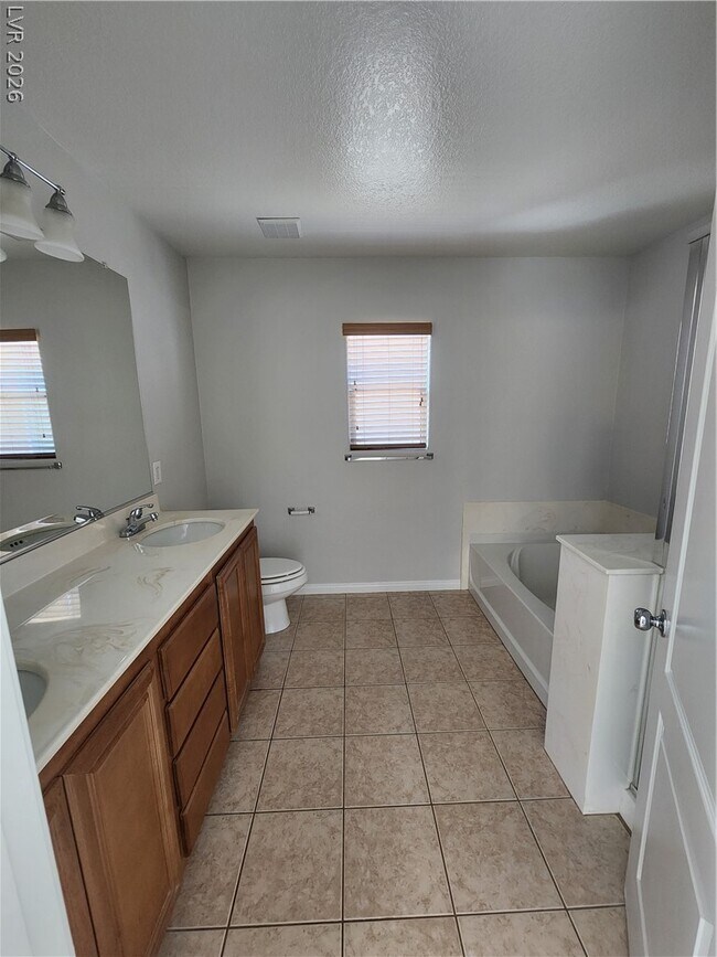 Building Photo - 6733 Druid Hills St