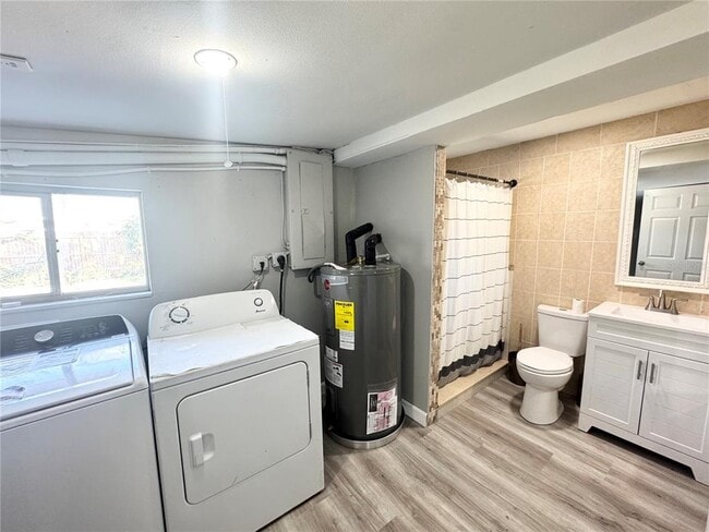 Building Photo - 3913 S Shade Ave