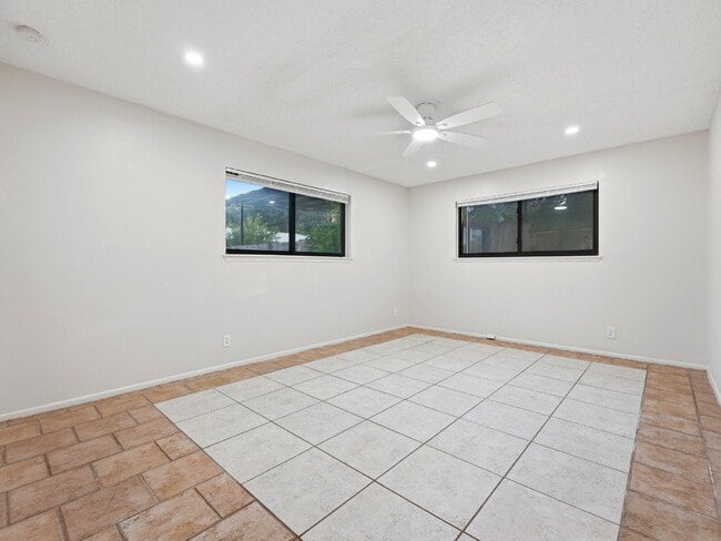 Building Photo - Home with a POOL!