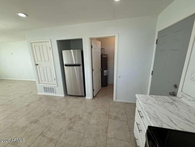 Building Photo - 1134 E 23rd St