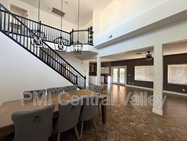 Building Photo - 108 Hornfels Ave