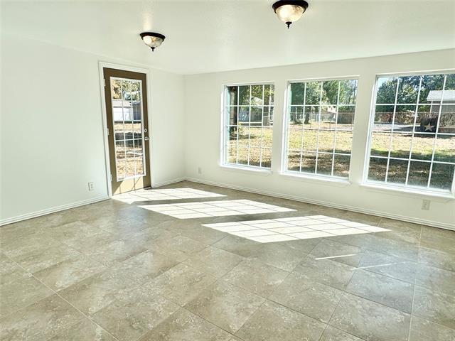 Building Photo - 921 Bradleys Bend