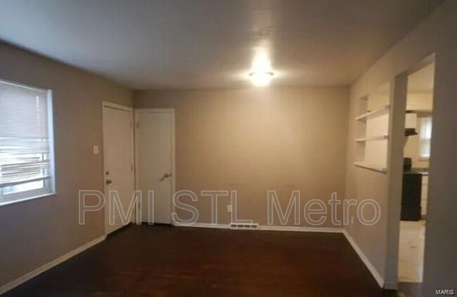 Building Photo - 10145 Green Valley Dr