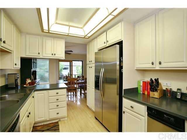 Building Photo - 233 Sea Forest Ct